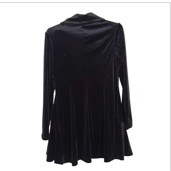 Elegant Black Velvet Button Front Blazer Top ✨Woman’s size M - Picture 6 of 8